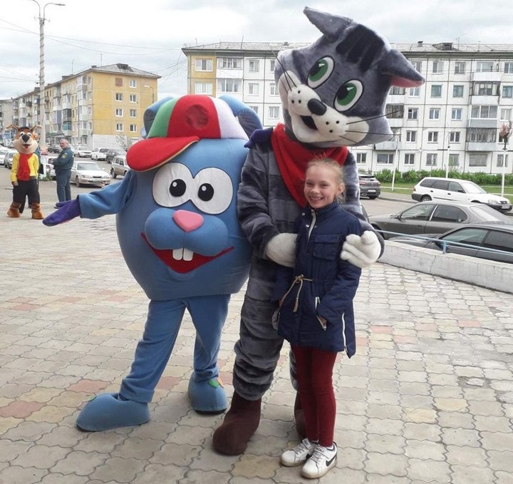 Матроскин и Шарик украсили детский фестиваль в Чуне