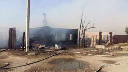 На пожаре в селе Максимовщина Иркутского района погиб мужчина