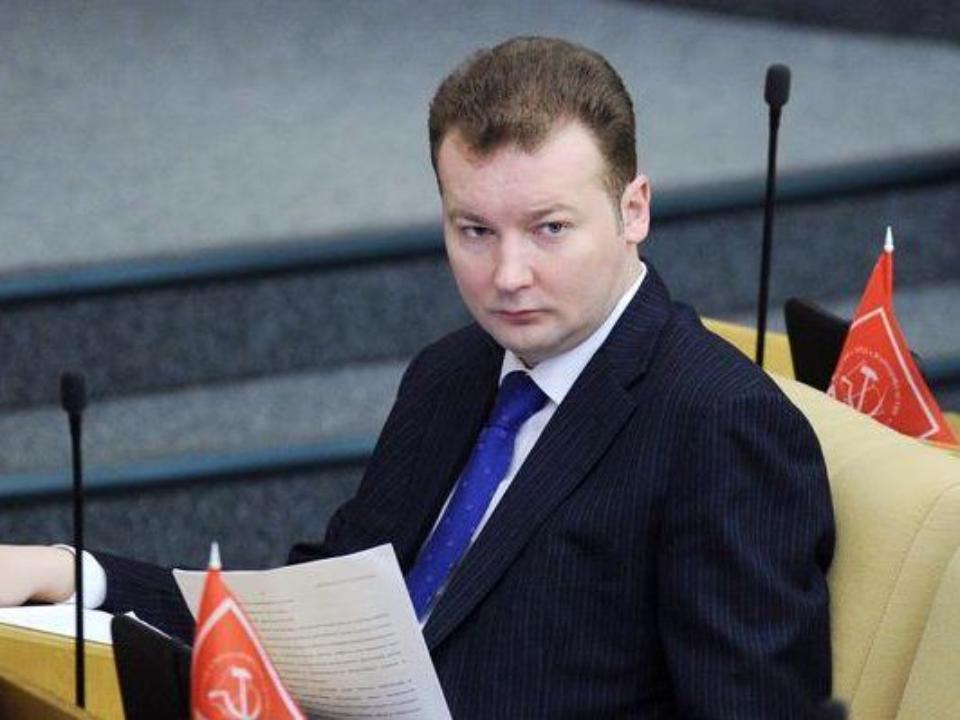 Член ЦК КПРФ Андрей Андреев стал директором по перспективному развитию АО "Международный аэропорт Иркутск"