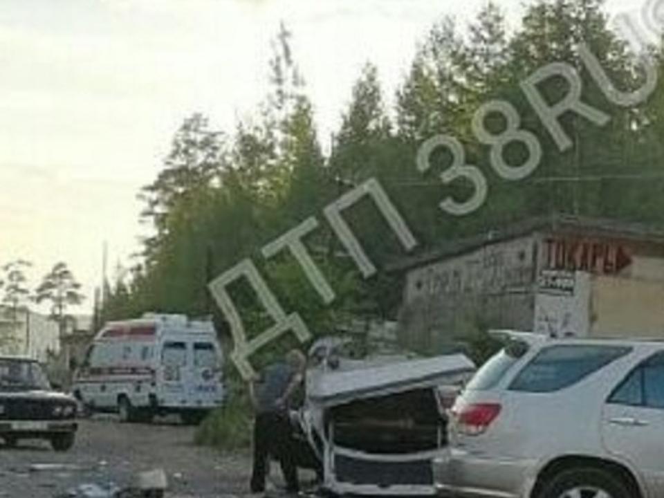 В Усть-Илимске перевернулся Nissan Sunny, 57-летний водитель погиб