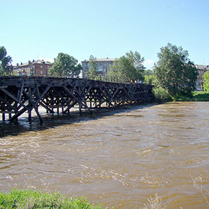 Новый мост через реку Застрянку начали строить в Нижнеудинске