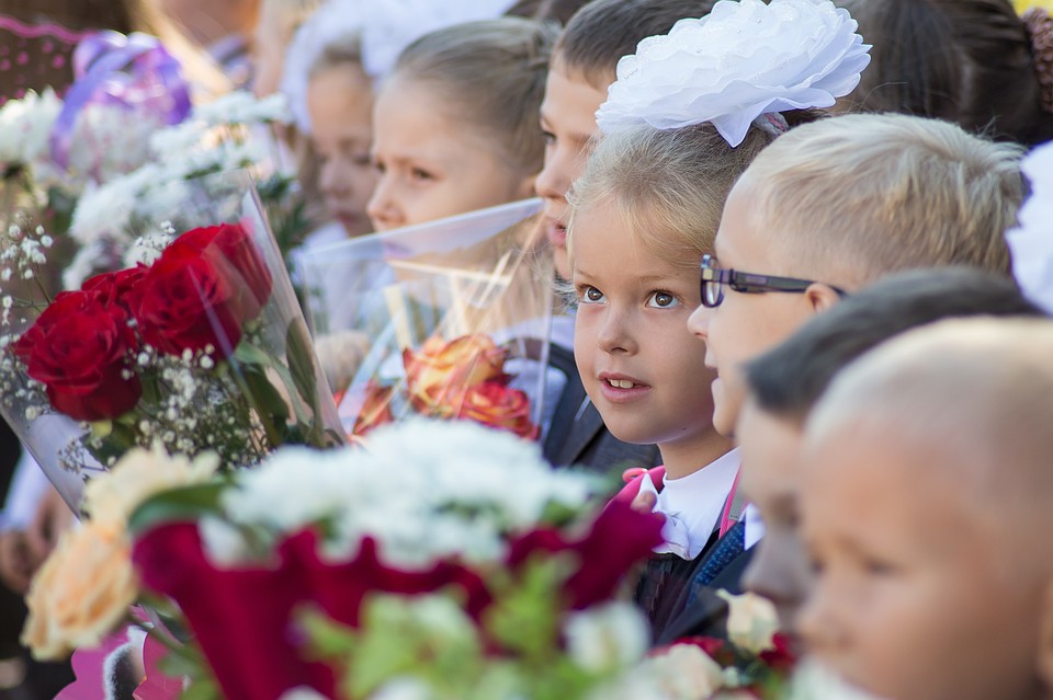 В День знаний в Иркутске торжественные линейки прошли в 71 школе