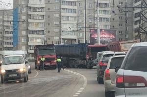 Два ДТП на Синюшиной горе стали причиной 7-балльных пробок в Иркутске