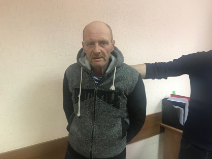 Педофил, напавший на девочек в Хомутово, признал свою вину.  Видео