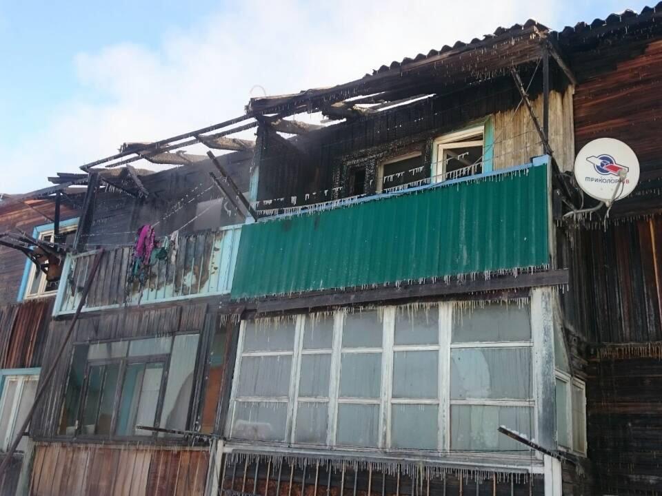 Бойцы добровольной пожарной команды спасли из огня семью в Усть-Кутском районе