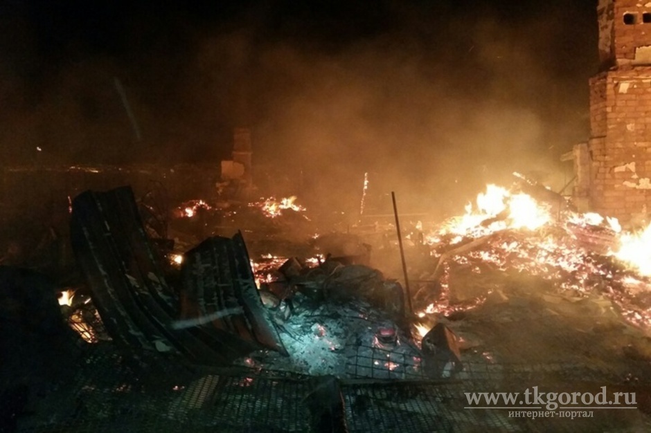 Три дачи и надворные постройки сгорели в Братске за минувшие сутки