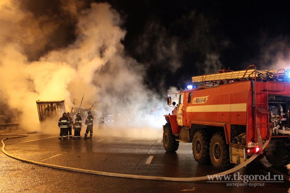 Грузовик с продуктами горел накануне на трассе Братск-Усть-Кут
