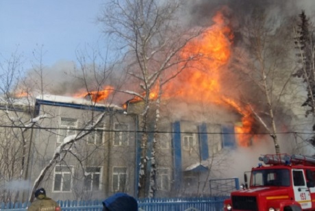 Две школы воспламенились в Иркутской области