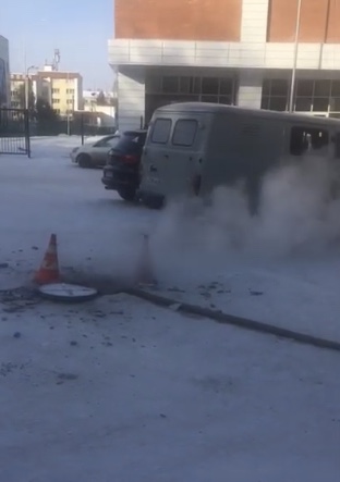 Прорыв трубы произошёл в 19-й школе в Иркутске. Видео