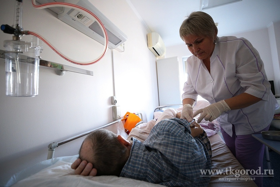 Александр Гаськов: паллиативная помощь в больницах области должна быть доступной