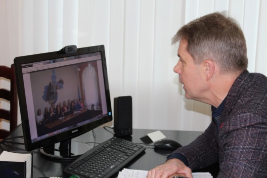 Министр Олег Ярошенко приказал главврачам вступить в информационную войну с журналистами
