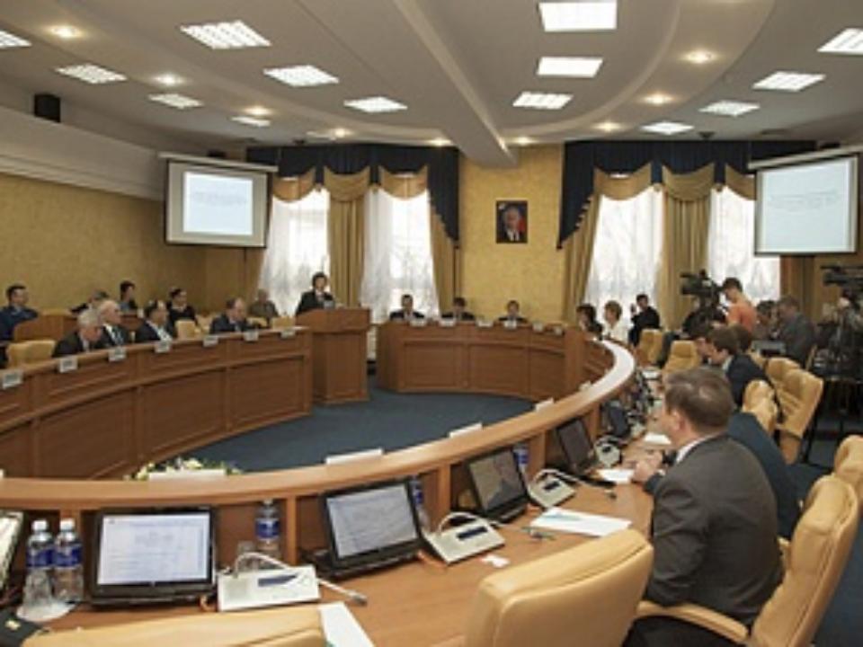 На комиссии Думы Иркутска по ЖКХ и транспорту в декабре рассмотрели рекордное за год количество вопросов
