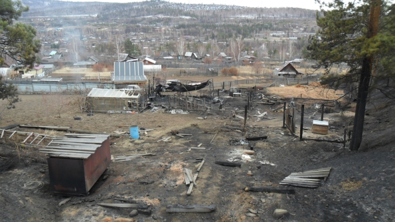 Садоводство едва не сгорело в Иркутской области из-за поджога травы