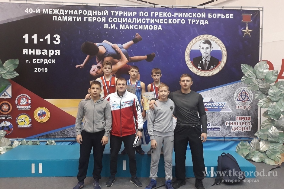 Братские борцы завоевали пять наград Международного турнира по греко-римской борьбе