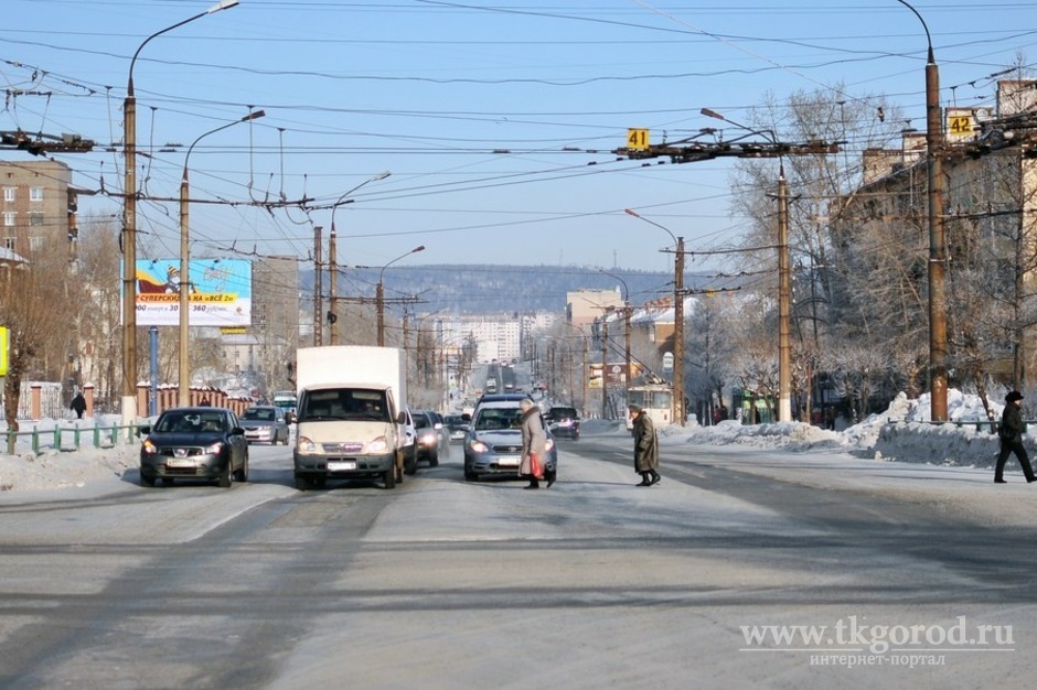 В связи с потеплением, водителей и пешеходов Братска призывают быть внимательнее на дорогах