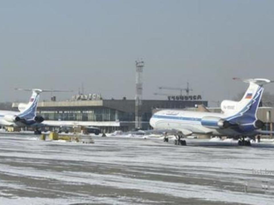 Из-за возгорания в двигателе перед взлетом отложен авиарейс Иркутск - Пхукет