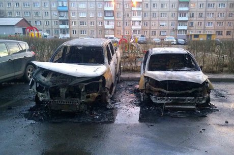 Еще две иномарки вспыхнули в Иркутске. Поджог?