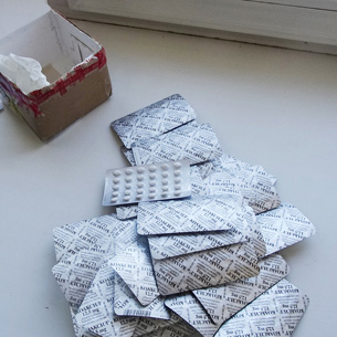 Таможенники в Иркутске нашли в посылке из Болгарии почти тысячу психотропных таблеток