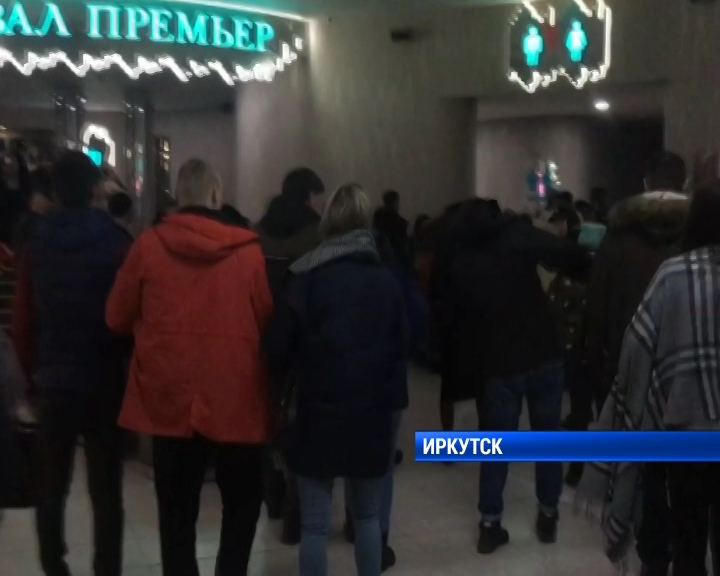 В торговом центре &#171;Сильвер молл&#187; в Иркутске эвакуировали людей