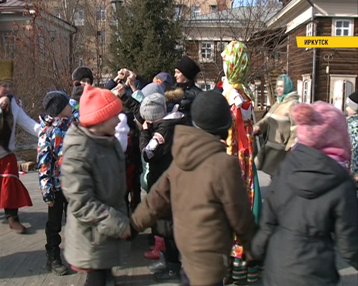 Праздник для детей из малообеспеченных семей провели в Иркутском областном доме народного творчества