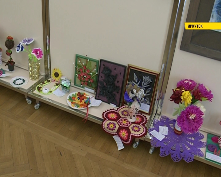Участники конкурса &#171;Букет для мамы&#187; получили пригласительные в музей истории Иркутска