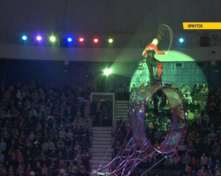 В иркутском цирке состоялась премьера программы &#171;Слоны и тигры&#187;