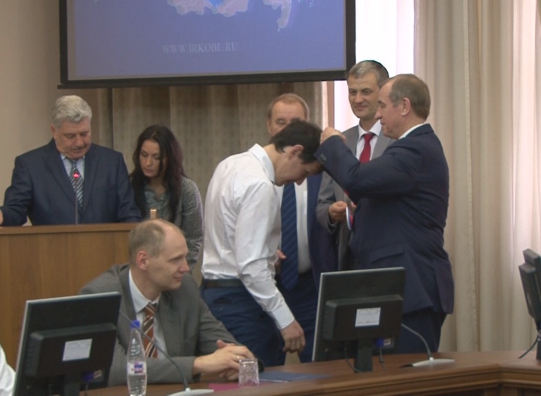 Сергей Левченко поздравил хоккеистов &quot;Байкал Энергии&quot;