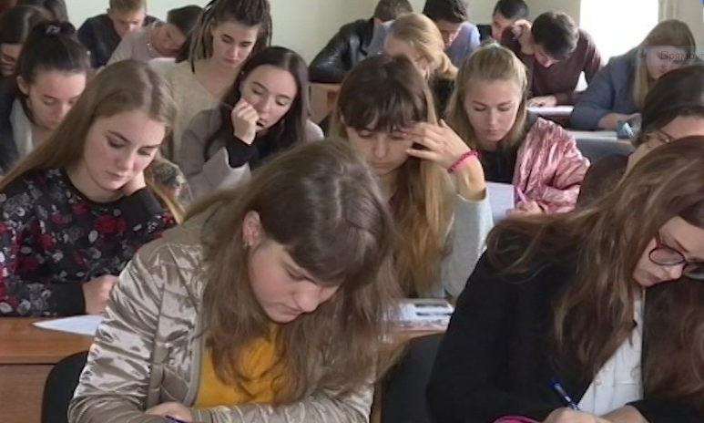 Студентам-целевикам Приангарья ежемесячную выплату увеличили до трех тысяч рублей