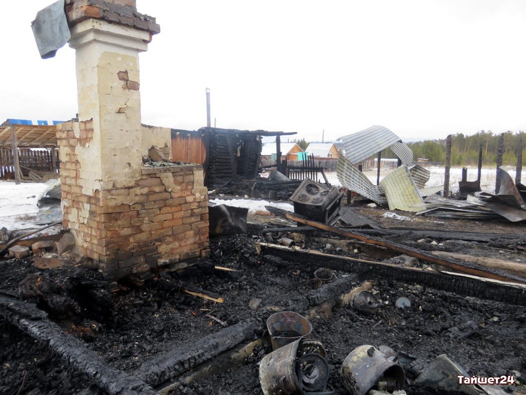 Двое подростков погибли при пожаре в Иркутской области