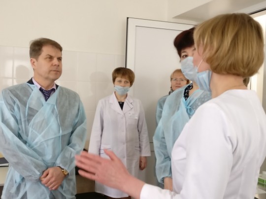 Зарплата врачей в Иркутской области растёт за счёт совместительства