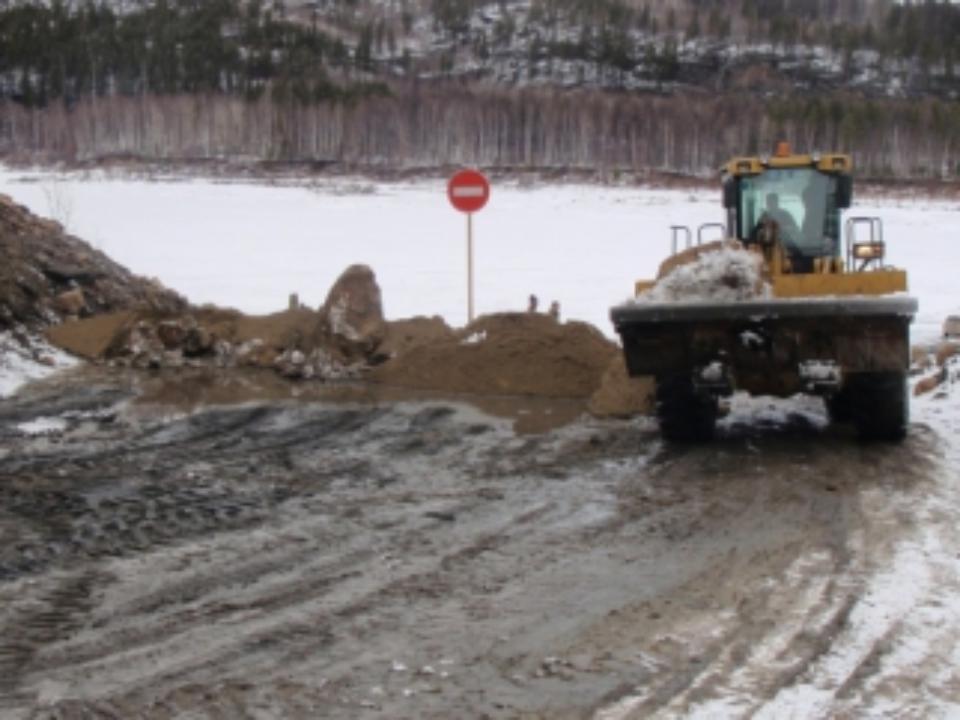 К концу недели в Иркутской области закроют все ледовые переправы