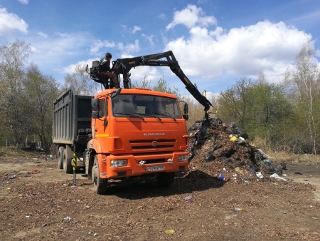 Более 500 тонн мусора вывезено с муниципальных кладбищ Иркутска