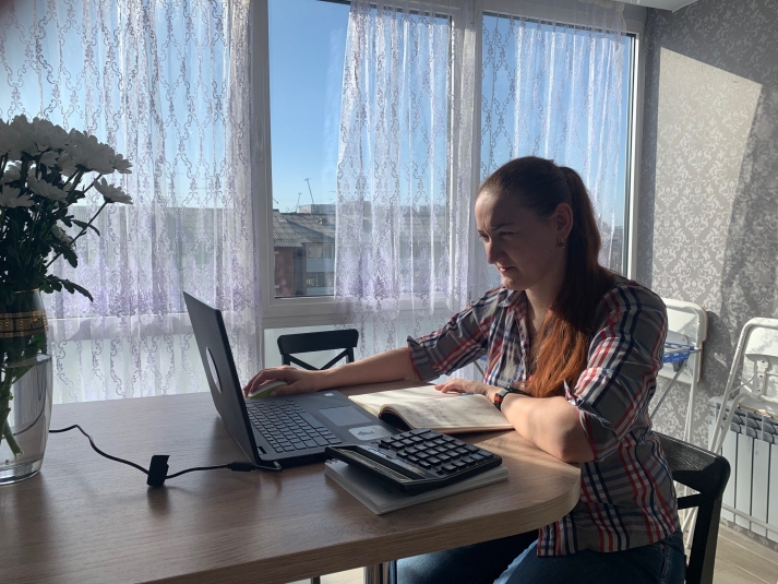 Дома как в офисе: "Ростелеком" в Сибири помогает работать дистанционно