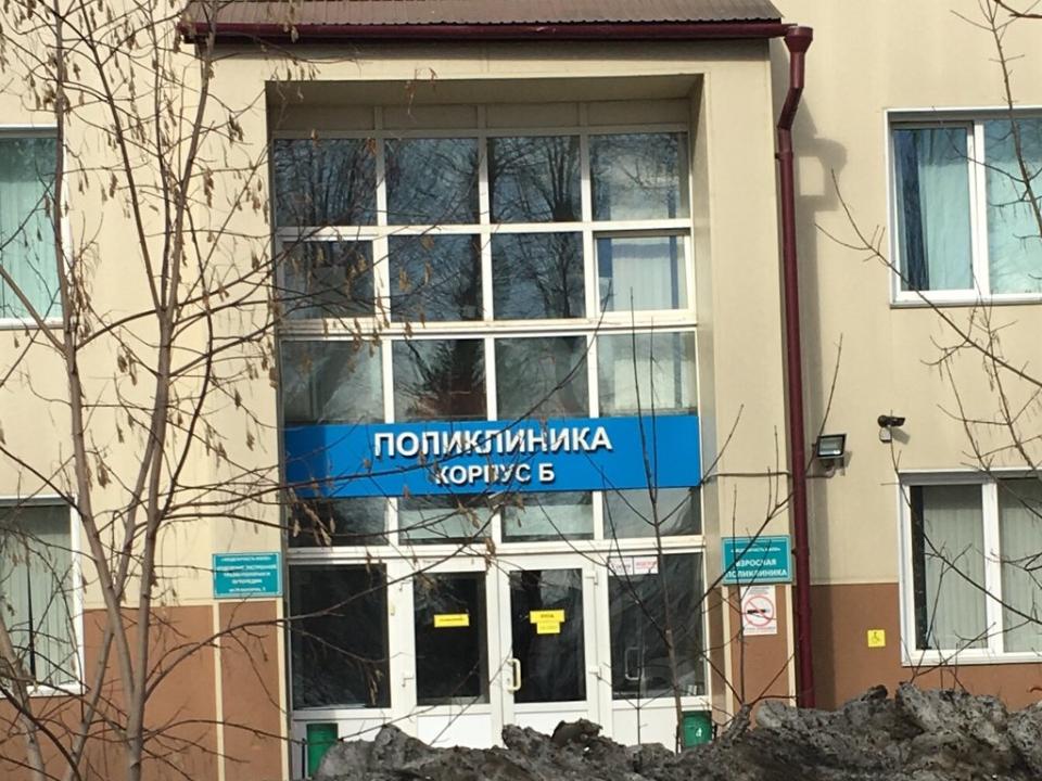 Три коронавирусных пациента вывели в карантин три крупнейшие больницы Иркутска