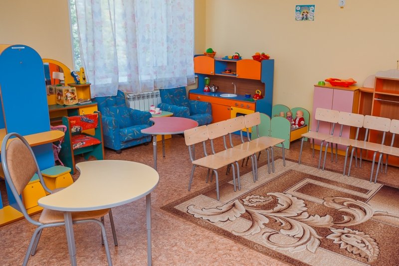Детсад №15 в Ленинском районе Иркутска закрыли из-за отсутствия пластиковых подоконников