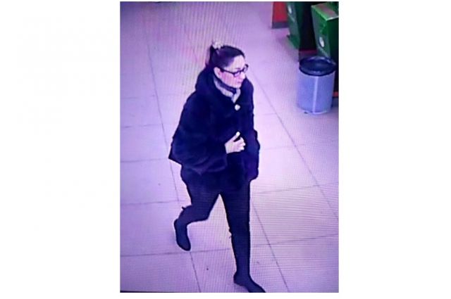 В Братске разыскивают женщину по подозрению в краже денег из банкомата