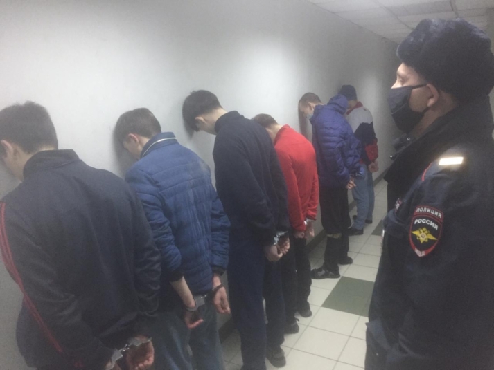 Полиция задержала шестерых сбежавших из психбольницы в Иркутске