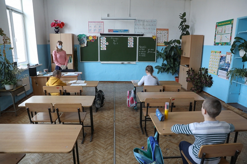 Российские школы возвращаются к работе. Родители могут выдохнуть