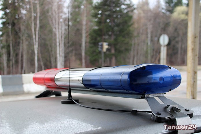 Полиция разыскивает свидетелей февральского наезда на пешехода в Бирюсинске