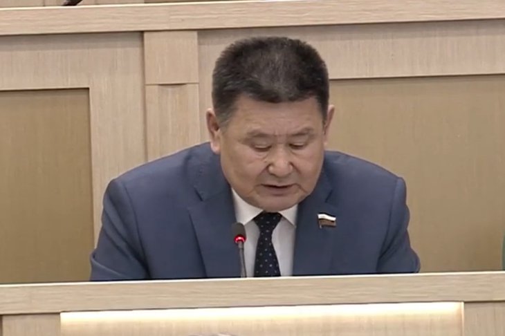 Сенатор от Иркутской области Вячеслав Мархаев предложил ввести в России режим ЧС