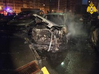 Ночью в Иркутске сгорели четыре автомобиля