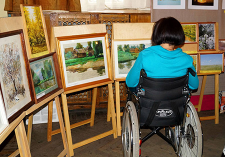 Конкурс рисунков среди детей-инвалидов «Дети так не делятся» проходит в Иркутске