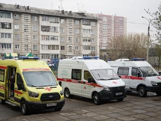 Игорь Кобзев поручил закупить автомобили для работников скорой помощи