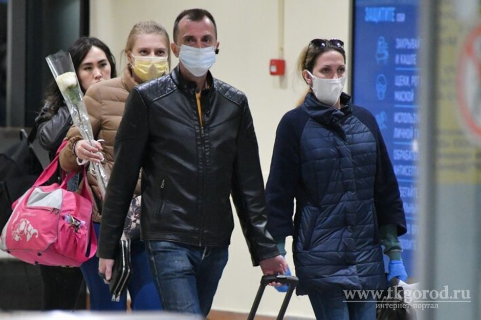 В Иркутск прилетели 53 российских туриста из Вьетнама
