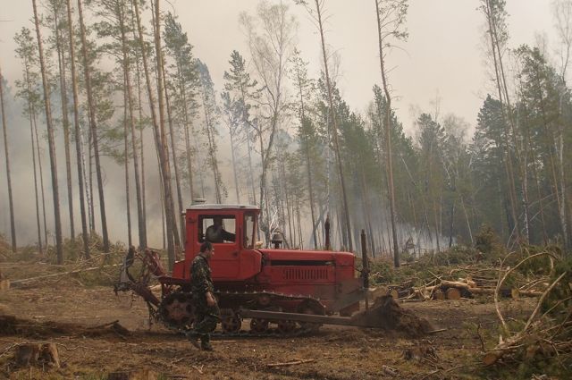 Три лесных пожара локализовали в Качугском районе