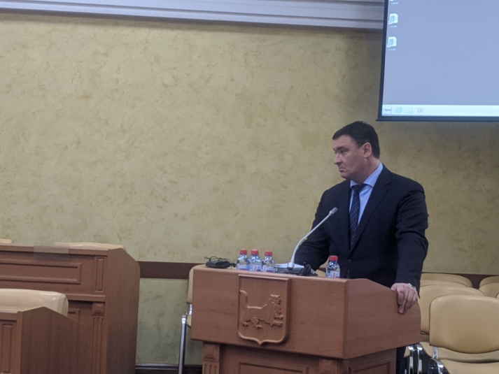 Кандидат на пост мэра Руслан Болотов выступил перед депутатами Думы Иркутска
