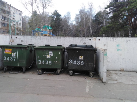В Иркутске усилена работа по уборке контейнерных площадок