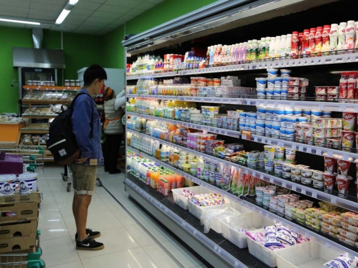 Не до хорошего: у россиян в супермаркетах появились новые привычки