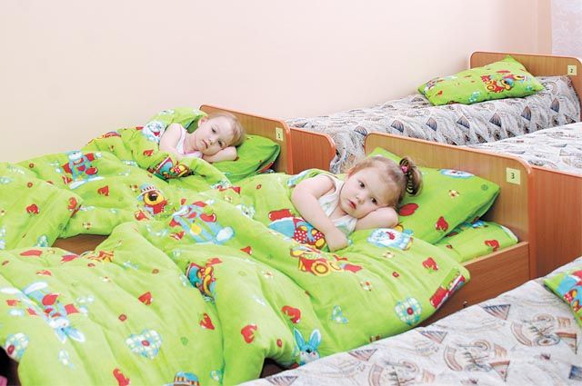 Родители могут отдать детей в дежурные группы в детсадах Иркутской области