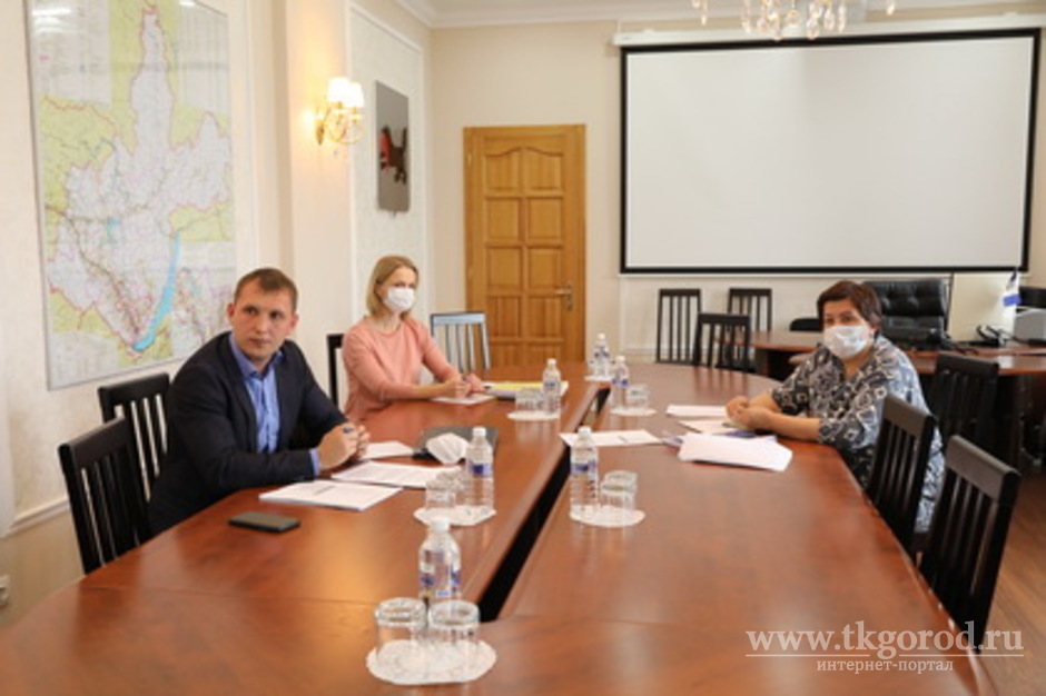 Законопроекты о вопросах молодёжной политики обсудили на заседании рабочей группы в Законодательном Собрании Иркутской области